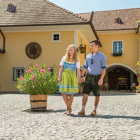 Winzerhof Familie Bogner Rohrendorf bei Krems